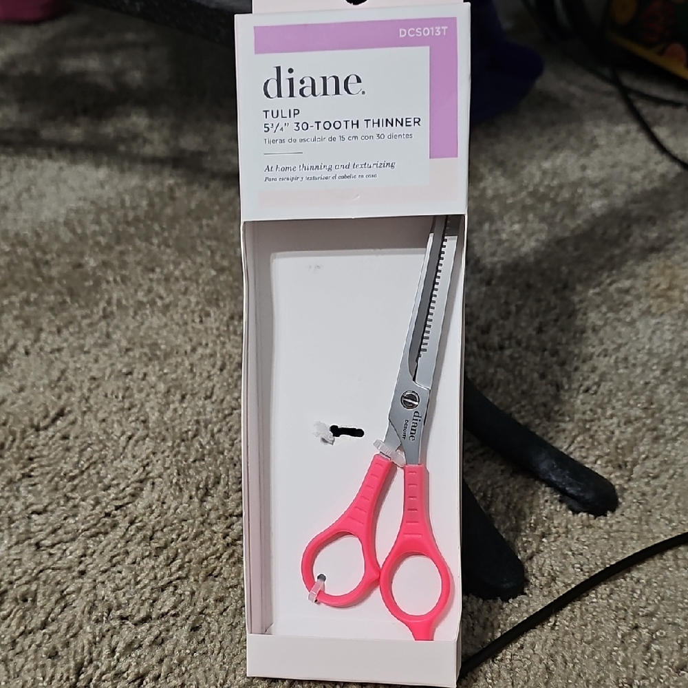Diane Tulip 5.5" 30-Tooth Thinner - Pink